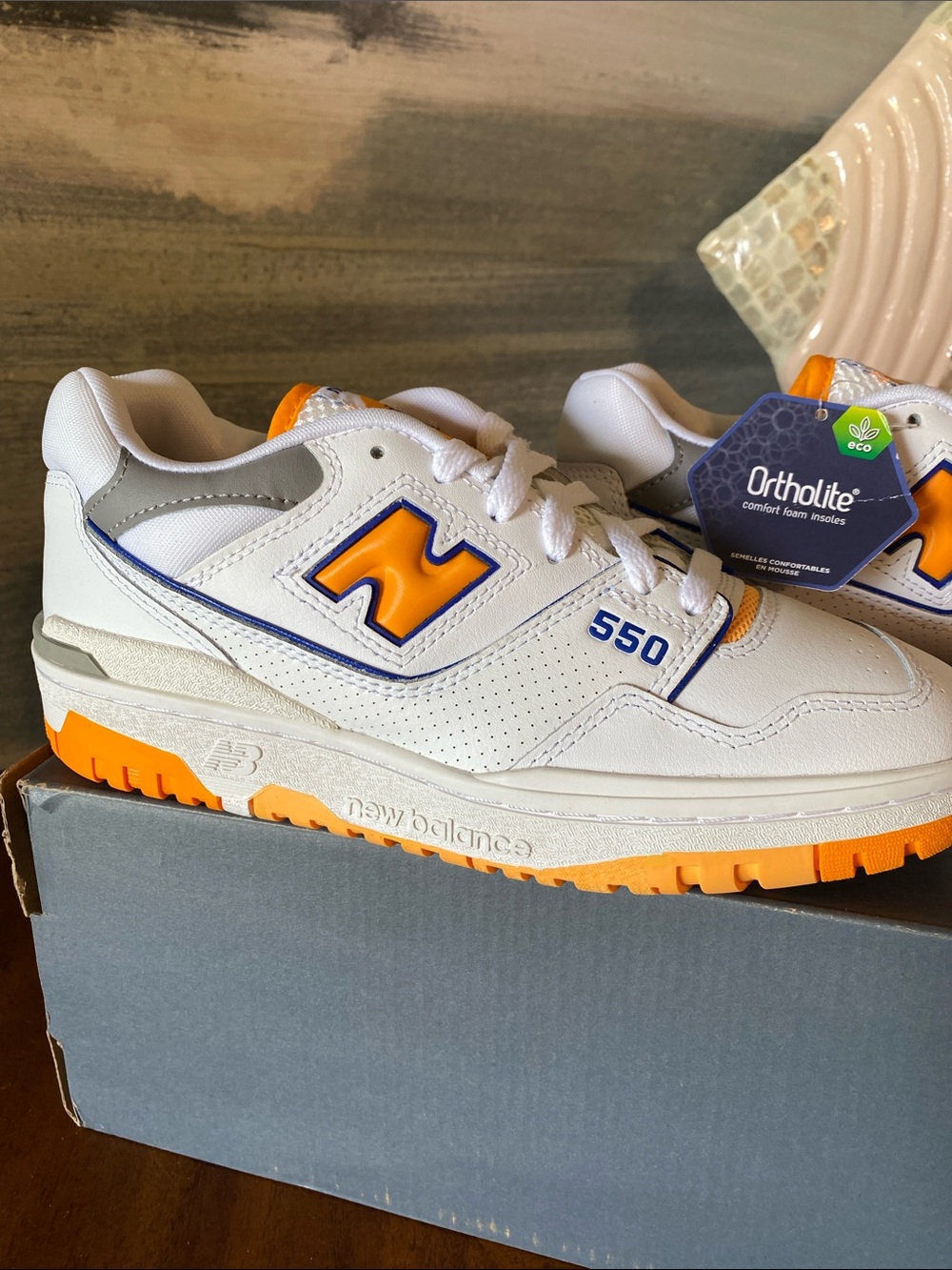 New Balance 550 Sneakers 5.5 Men’s/7 Women